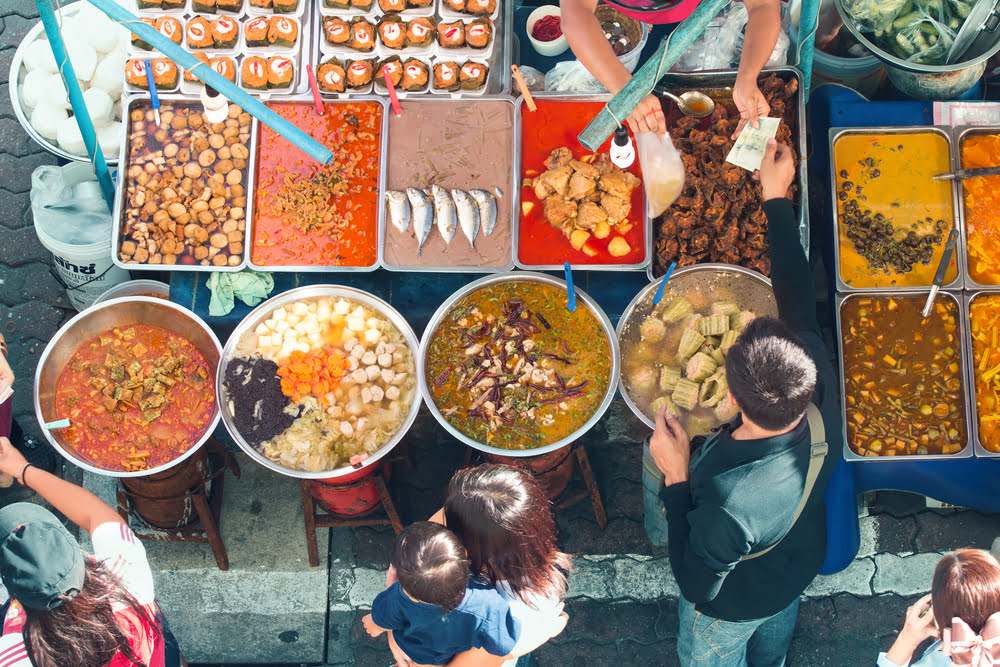 An overview of street food in Thailand.